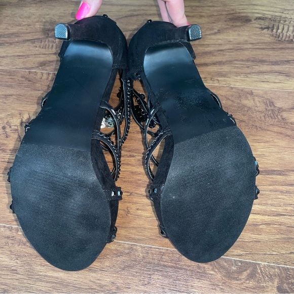 Black Strappy Heels with Silver Tone Chain Detail! - Picture 6 of 7